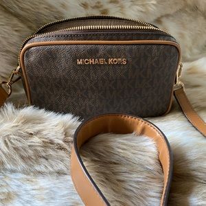 Michael Kors crossbody purse